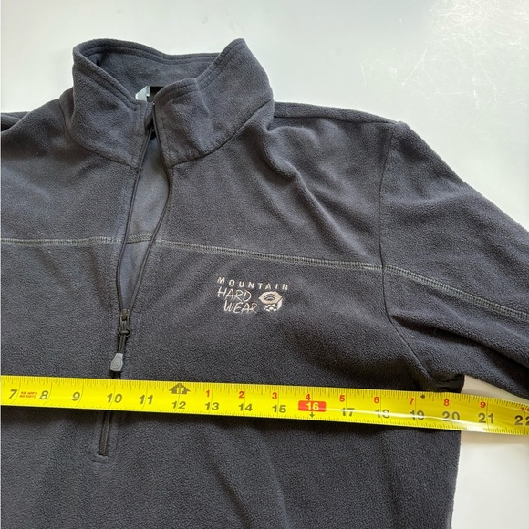 Mountain Hardwear 1/2 Zip Black Pullover Fleece Sweatshirt Size Medium - Picture 7 of 8